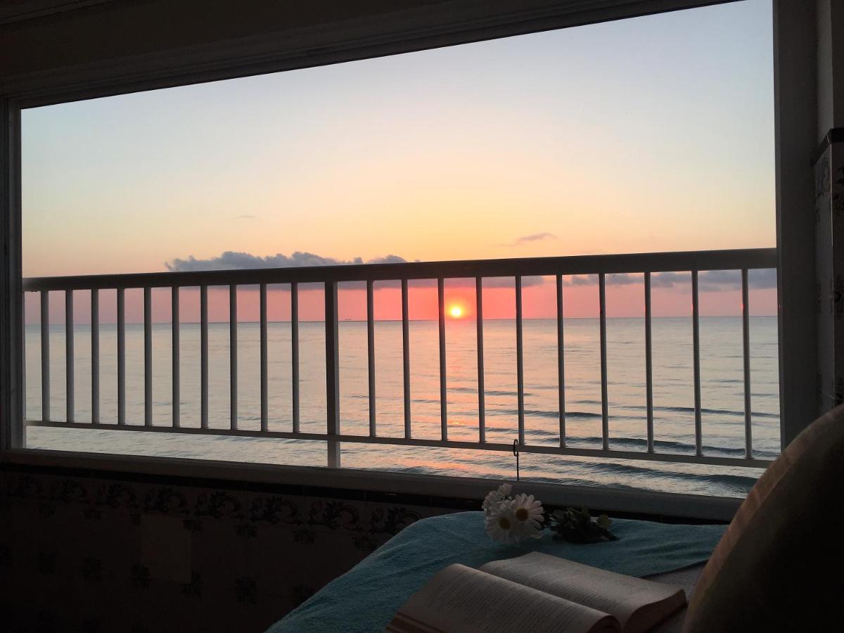 Beachfront And Bright Apartment Mareny Barraquetas Ngoại thất bức ảnh