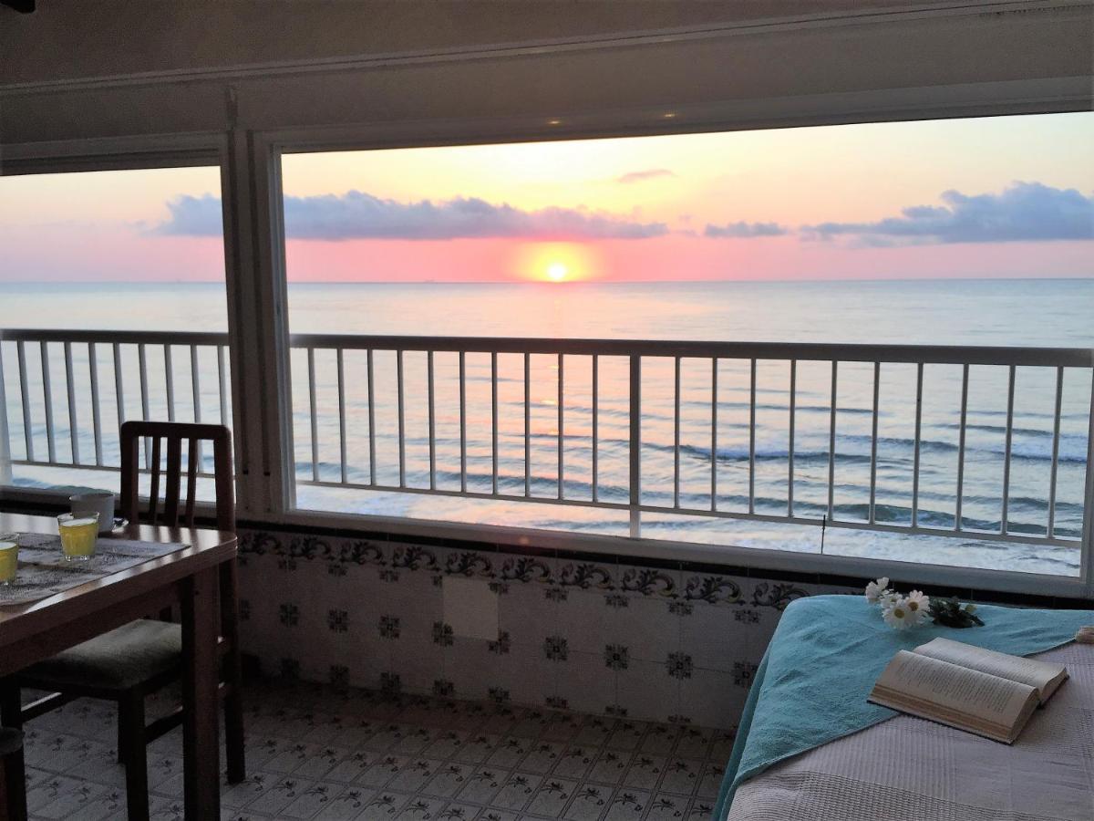 Beachfront And Bright Apartment Mareny Barraquetas Ngoại thất bức ảnh